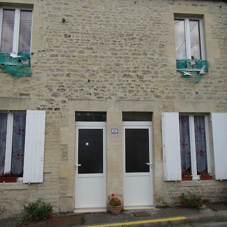 Maison En Pierre Apartment Port-en-Bessin-Huppain Bagian luar foto