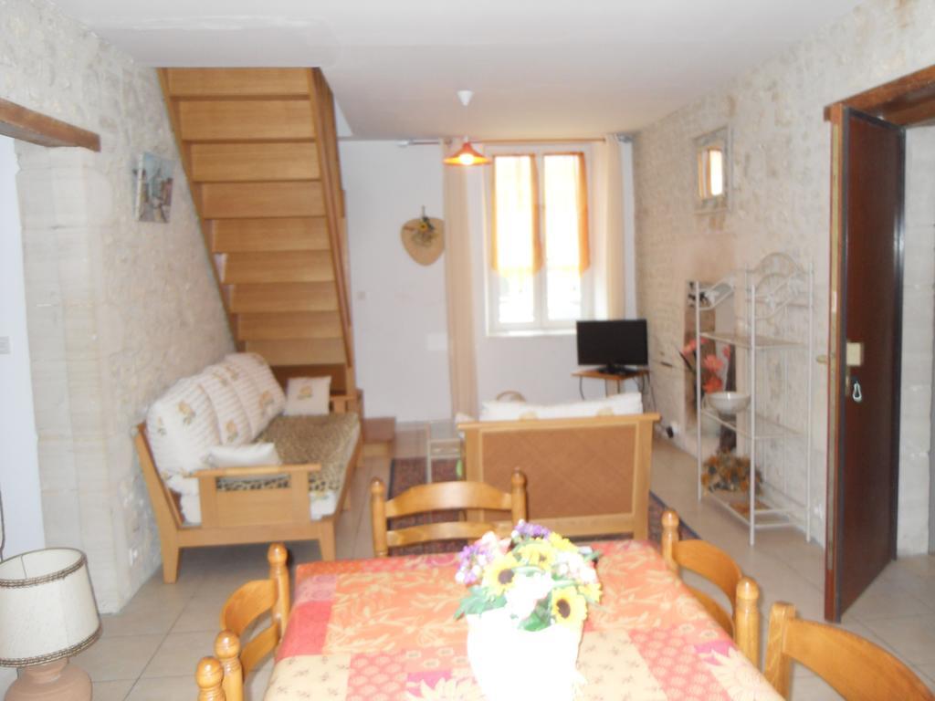 Maison En Pierre Apartment Port-en-Bessin-Huppain Ruang foto